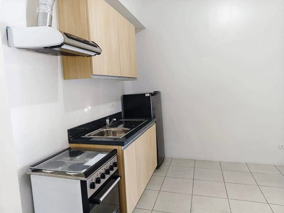 📍 CONDO UNIT FOR LEASE - photo 3