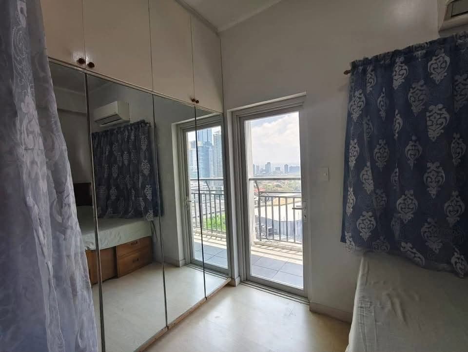 📍 CONDO UNIT FOR LEASE - photo 4