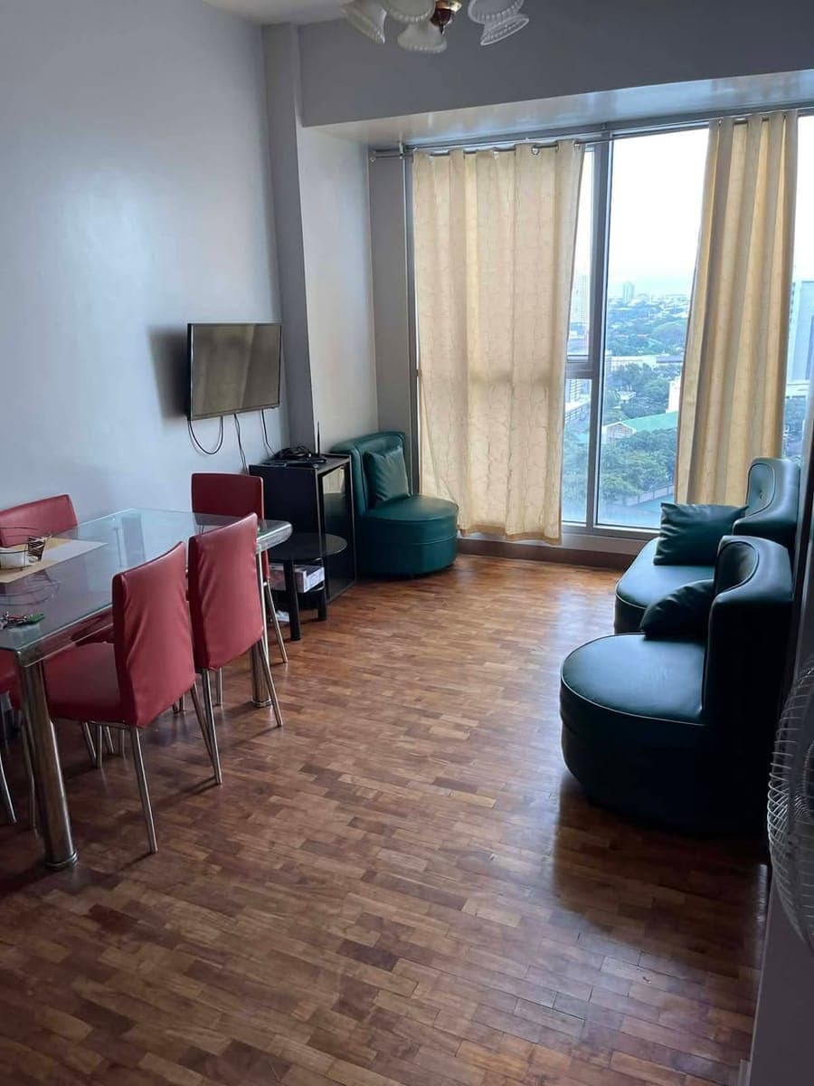 🏢 CONDO FOR RENT – THE CAPITAL TOWERS 🏢 - photo 3