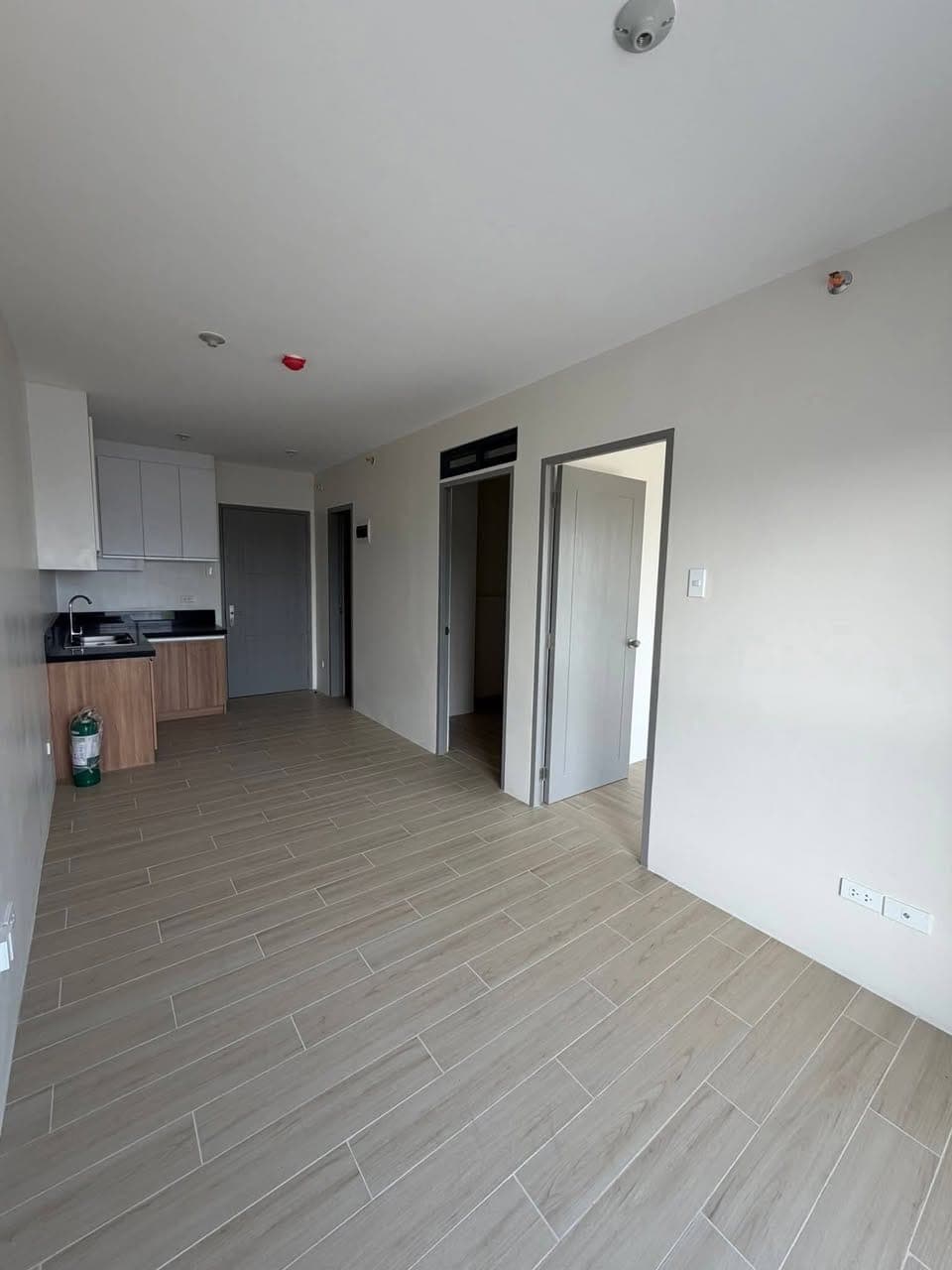 Belize Oasis condo unit available for LEASE! (Bare unit Only) - photo 4