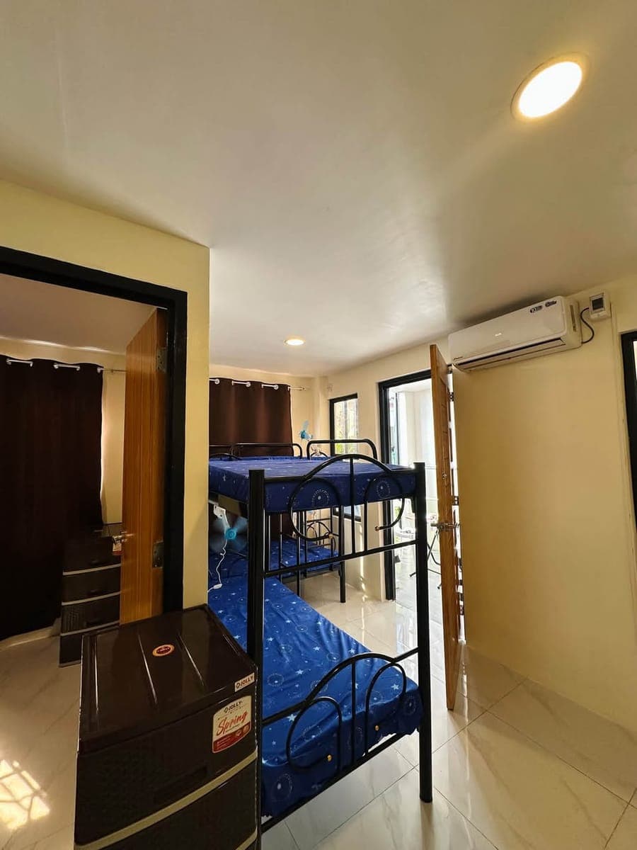 Air-CONDITIONED 1 MALE BEDSPACE AVAILABLE ‼️ MAKATI / PASAY Area! - photo 4