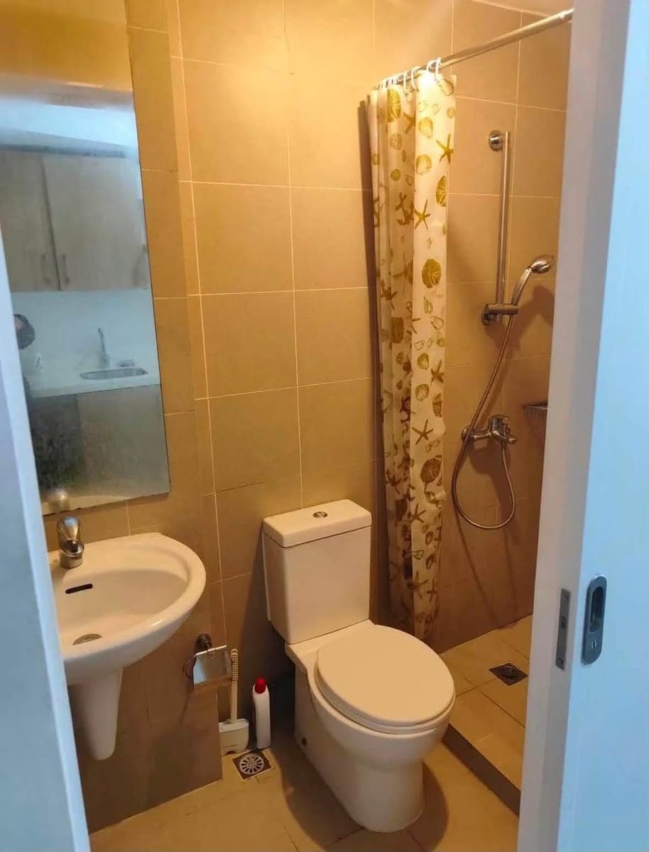 FOR RENT: ₱14,000/month. | Inclusive association dues - photo 3