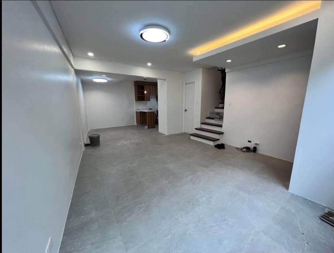Newly Built Modern Townhouse inside SUBDIVISION Quezon City For Rent/Lease. - photo 3
