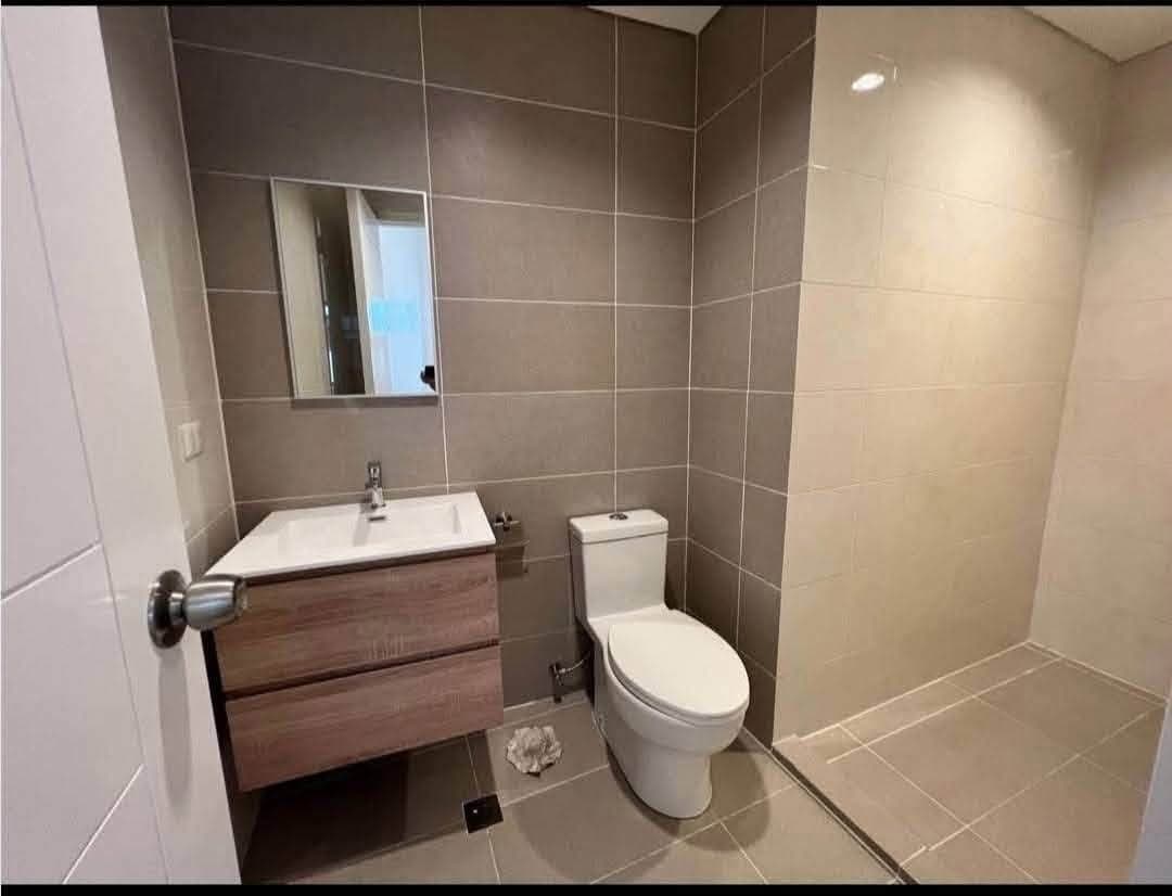 Newly Built Modern Townhouse inside SUBDIVISION Quezon City For Rent/Lease. - photo 5