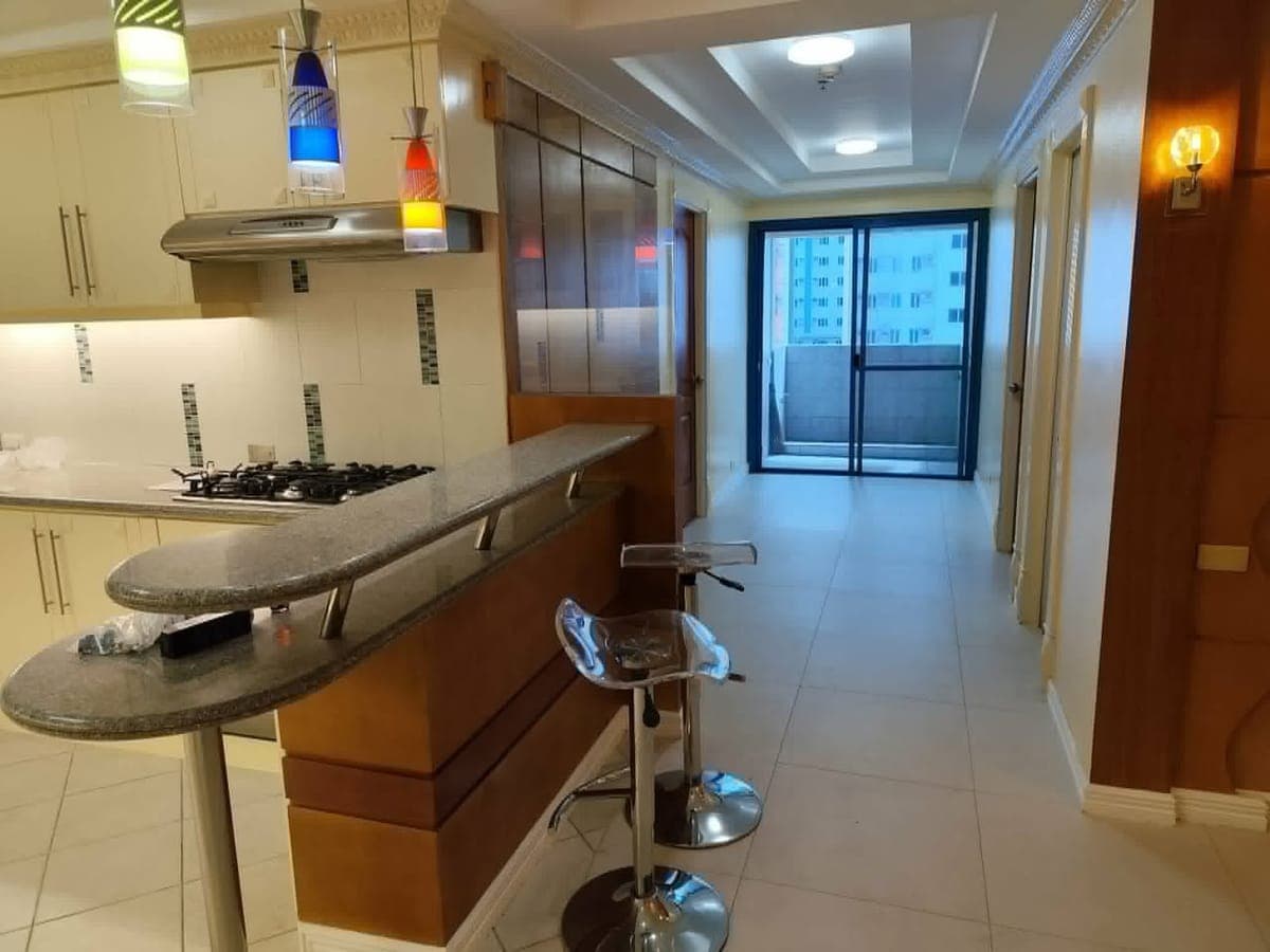 **FOR RENT: 3BR Fully Furnished Condo in Future Point Plaza 2, Quezon City** - photo 4