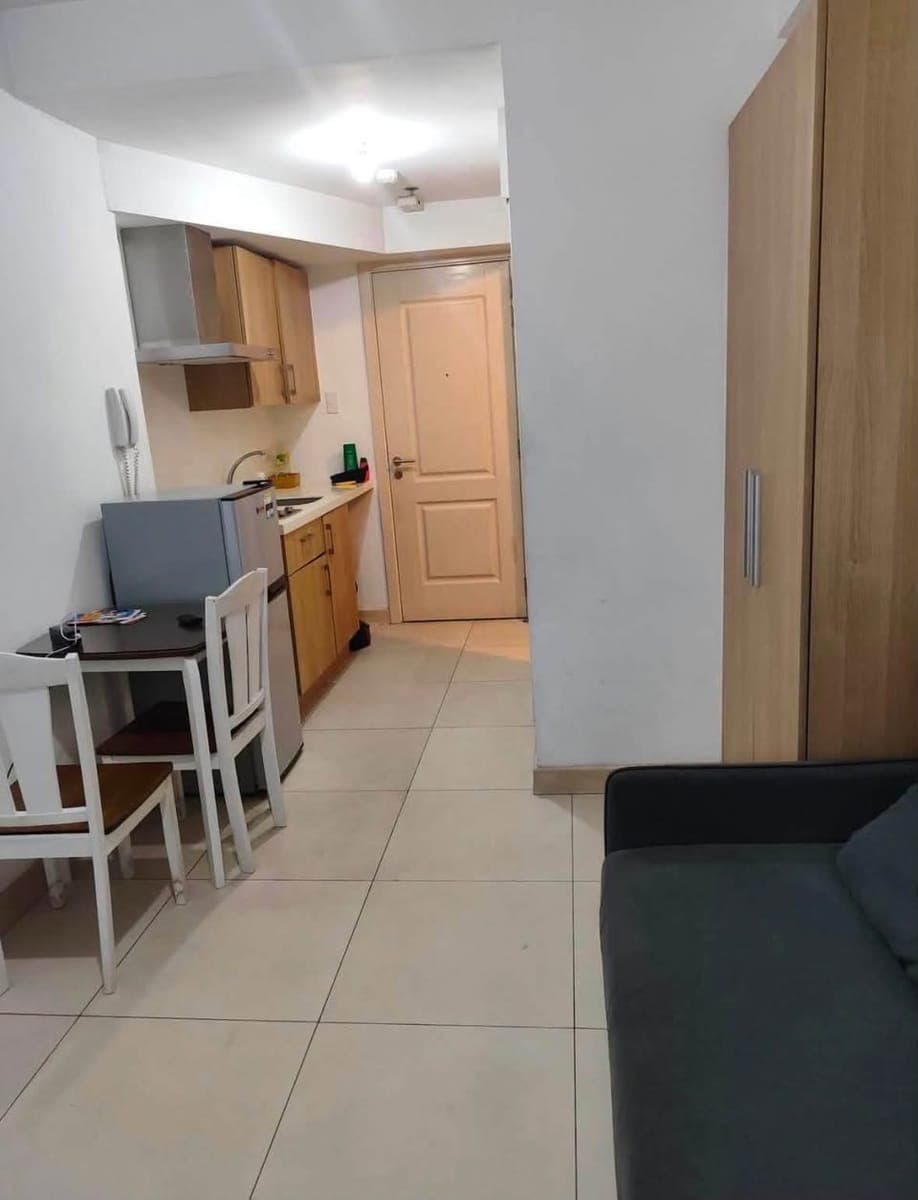 FOR RENT: ₱14,000/month. | Inclusive association dues - photo 1