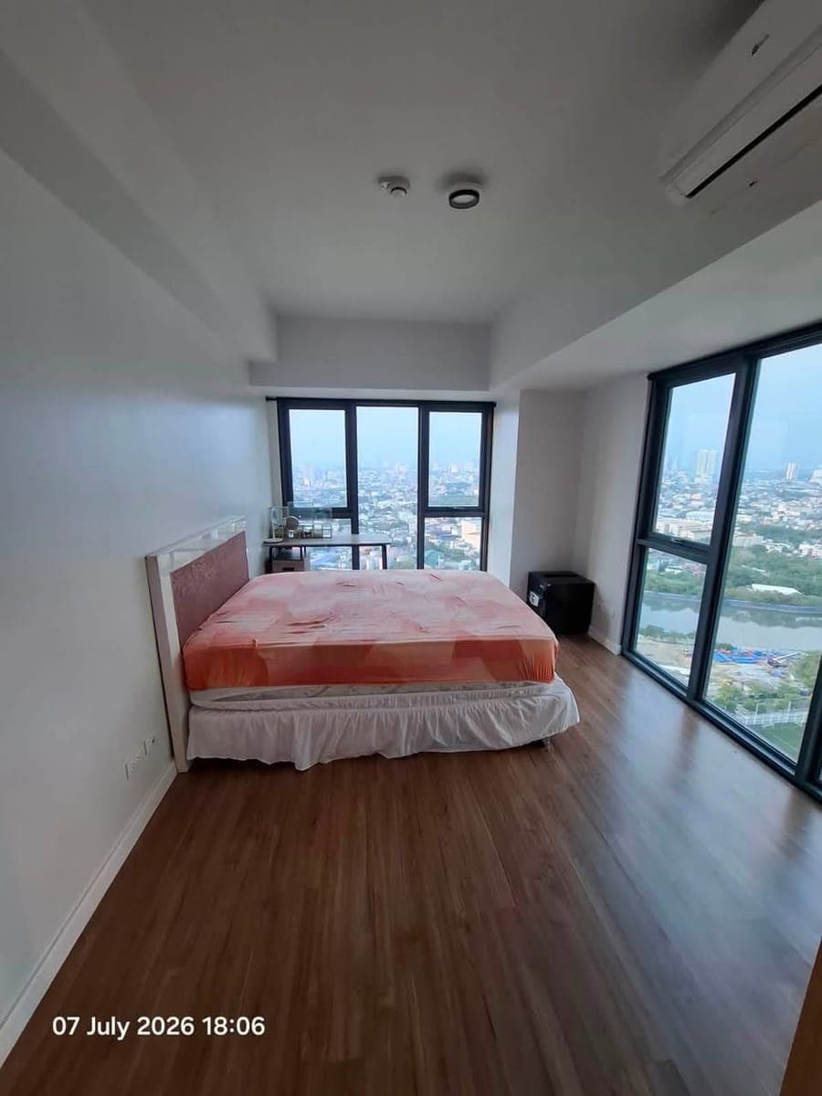 FOR LEASE: Combined Unit (3-Bedroom & Studio) in Callisto Tower 1 - photo 5
