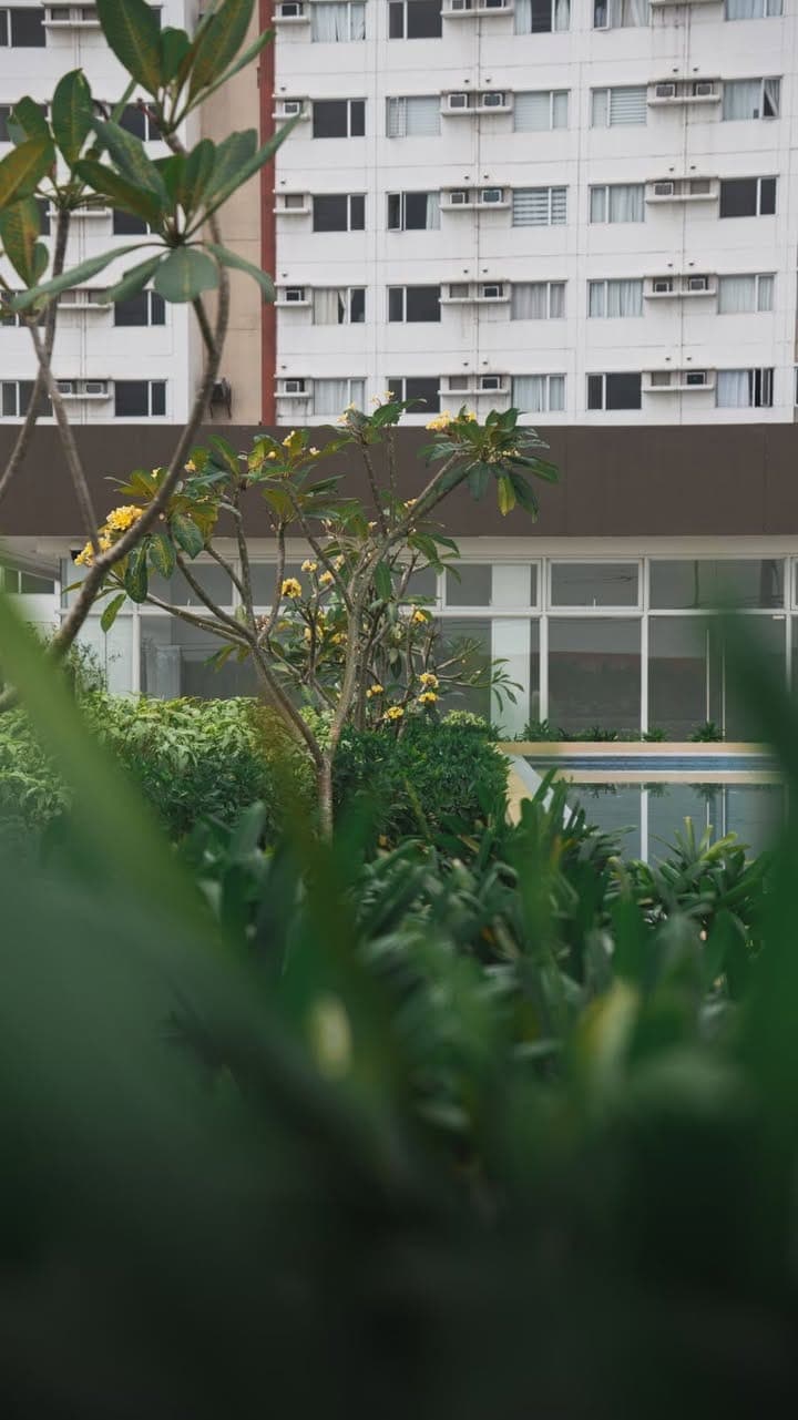 Why settle sa older units kung pwede ka naman sa brand new for ₱17K? 👀 - photo 1