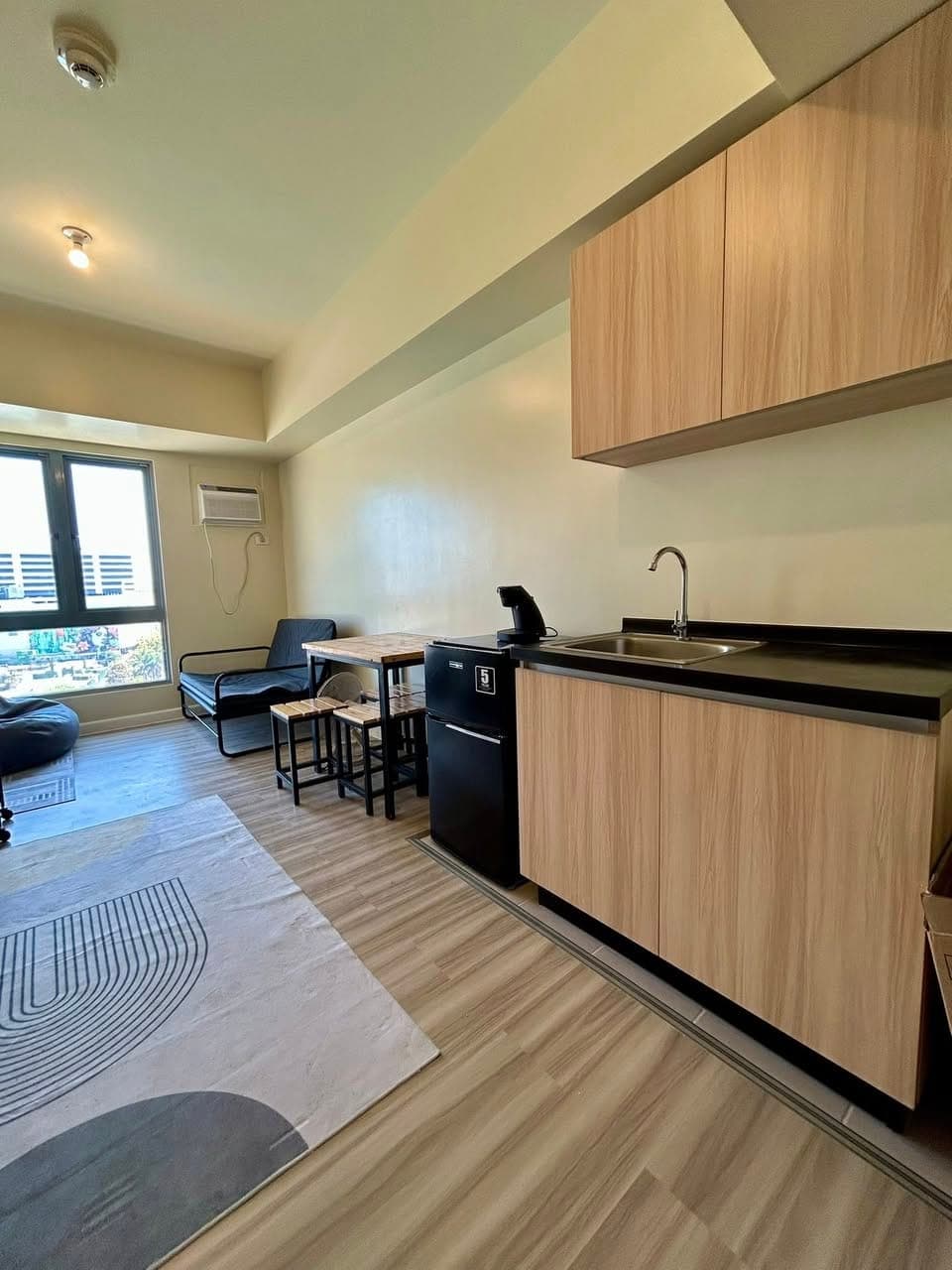 Why settle sa older units kung pwede ka naman sa brand new for ₱17K? 👀 - photo 5