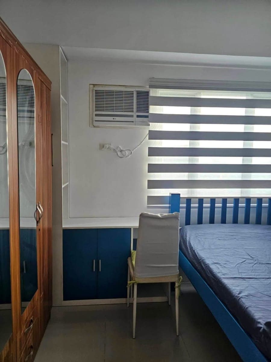 🏢‼️ RUSH CONDO FOR RENT ‼️ - photo 1