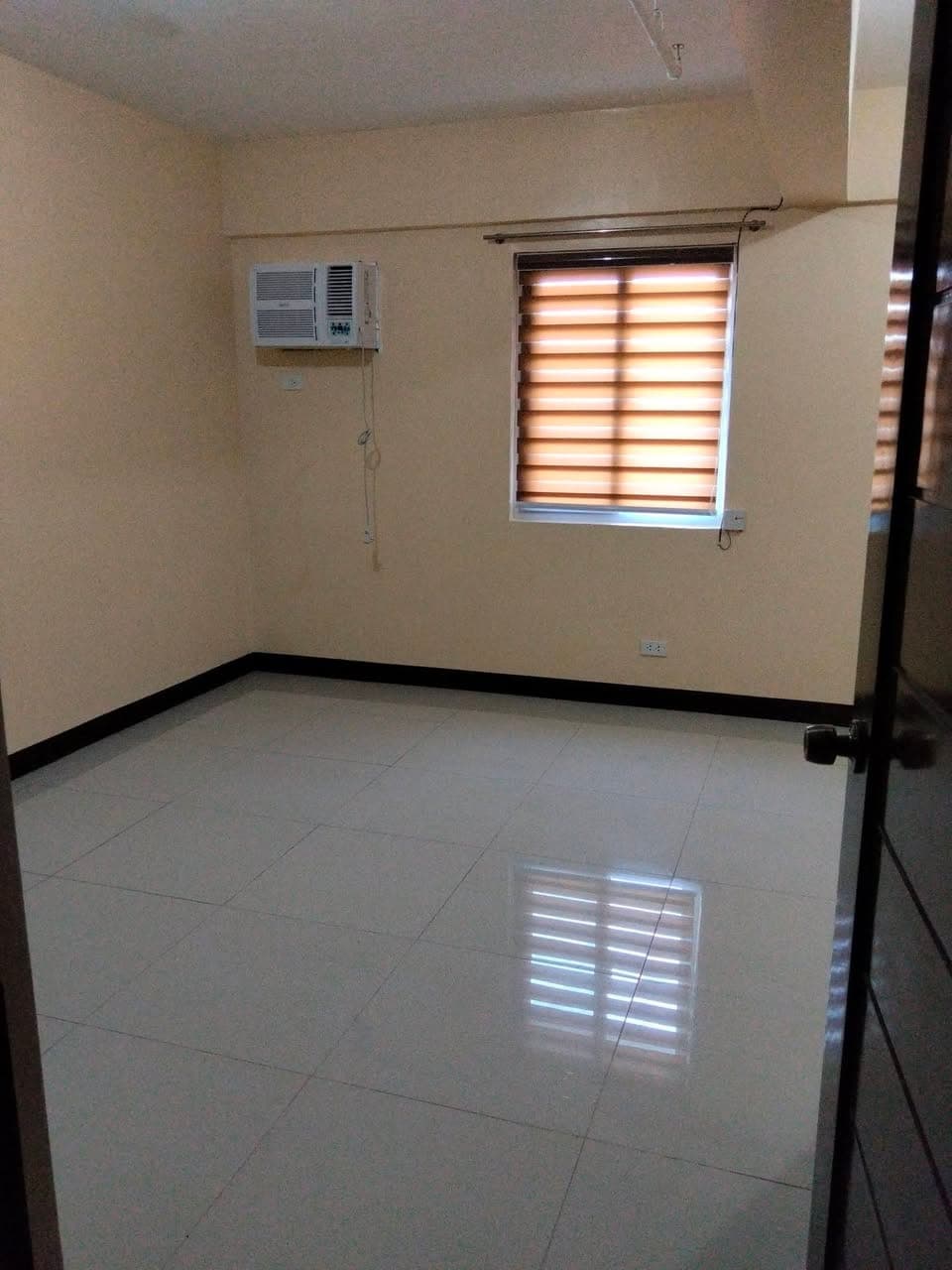 Looking for a comfortable and affordable place near everything? - photo 1
