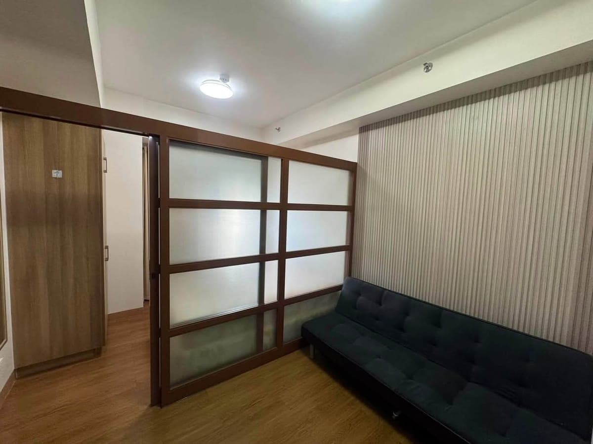 🏡 FOR RENT – Fully Furnished 1BR with Balcony - photo 4