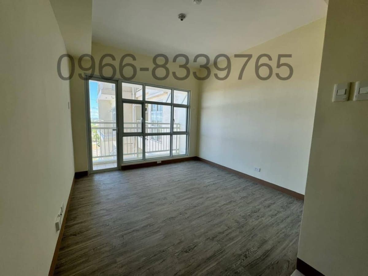 **Studio Condo unit for rent for long term lease** - photo 1
