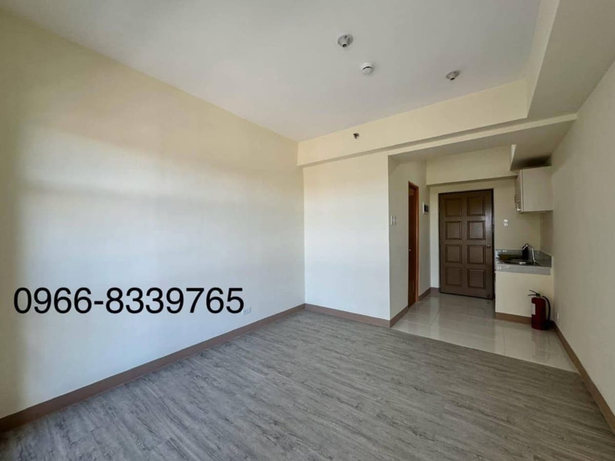 **Studio Condo unit for rent for long term lease** - photo 3
