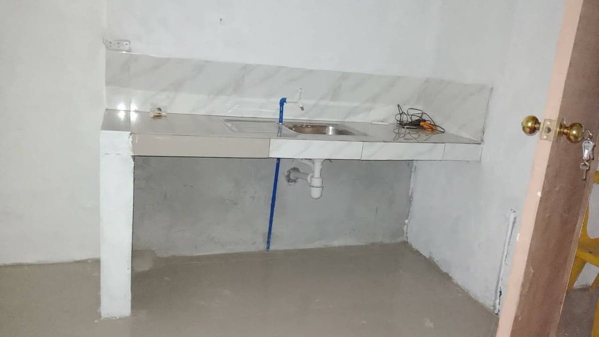 House for rent alabang mariategue 1 room sarili lababo at Cr .. tubig at kuryente sarili submiter po... - photo 4