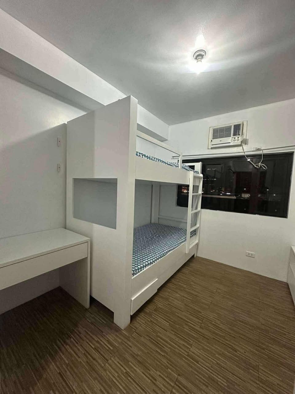 FOR RENT CONDO UNIT IN STUDIO CITY ALABANG - photo 2