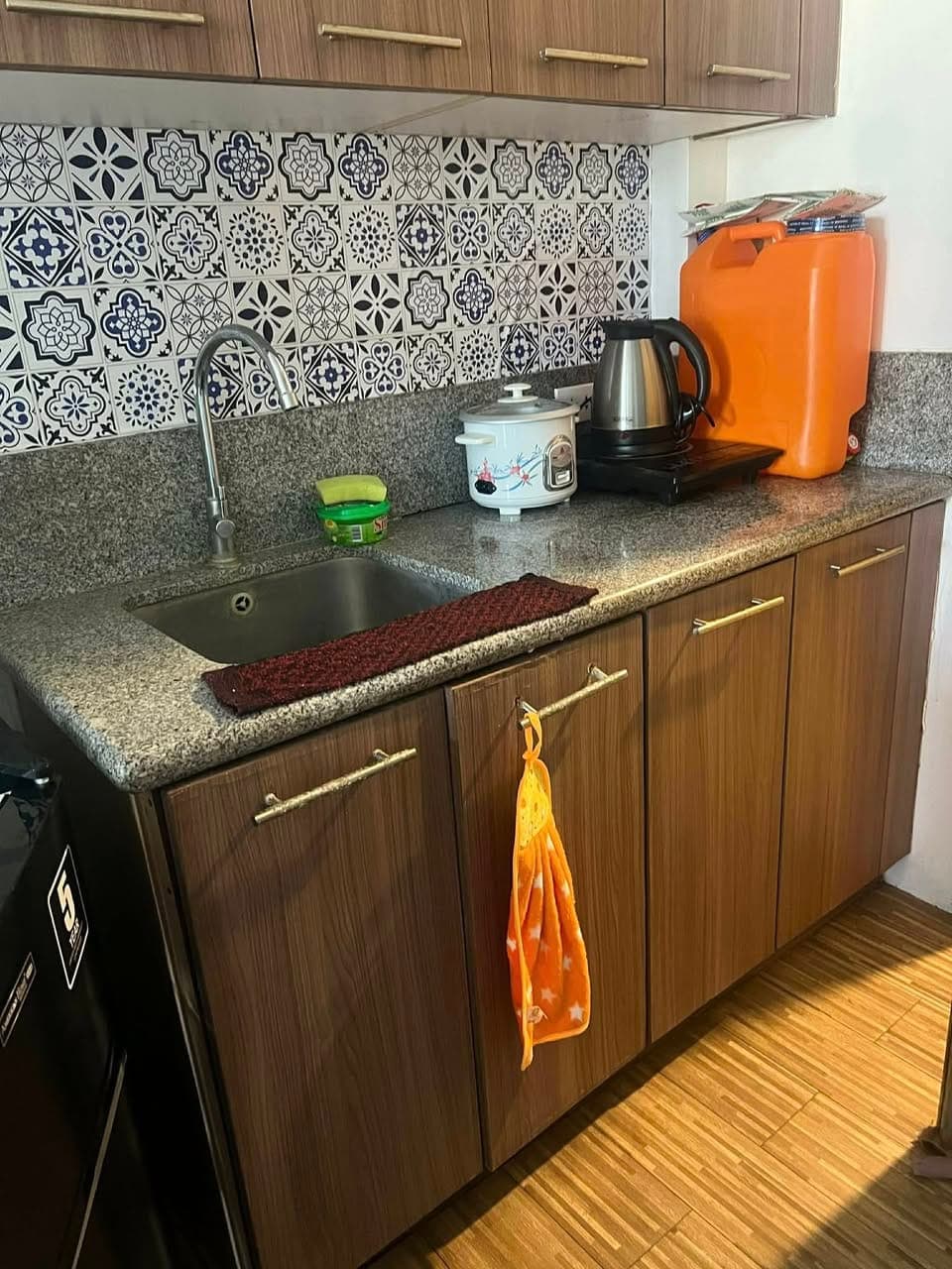 FOR RENT CONDO UNIT IN STUDIO CITY ALABANG - photo 3