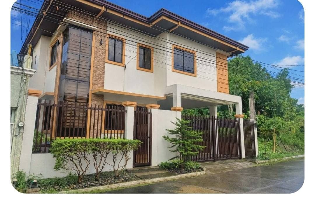 🏡 FOR LEASE: Spacious 4-Bedroom Family Home in Marcelo Green, Parañaque - photo 1