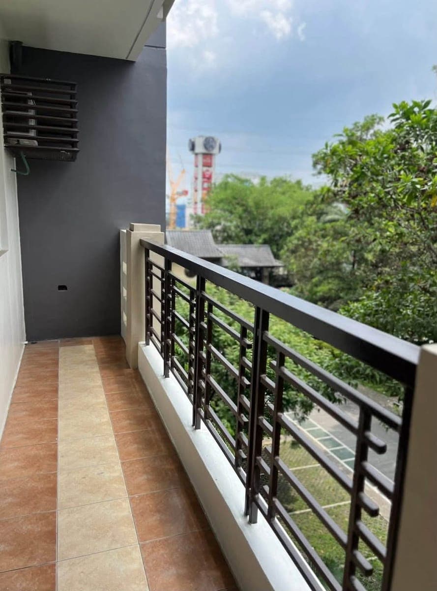 For Rent! The Redwoods Fairview QC - photo 2
