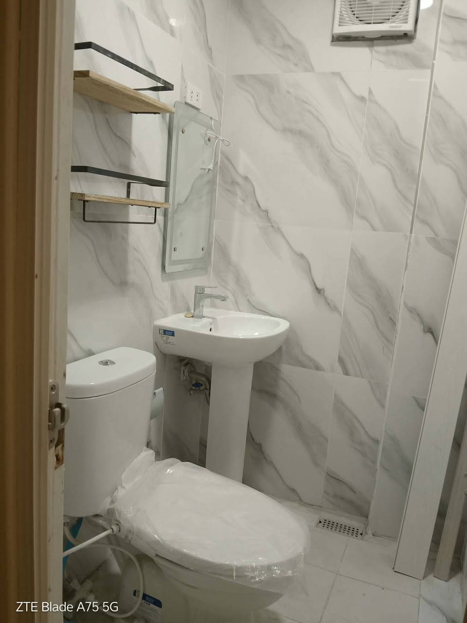 Newly Renovated apartment w/ parking Muntinlupa - photo 4