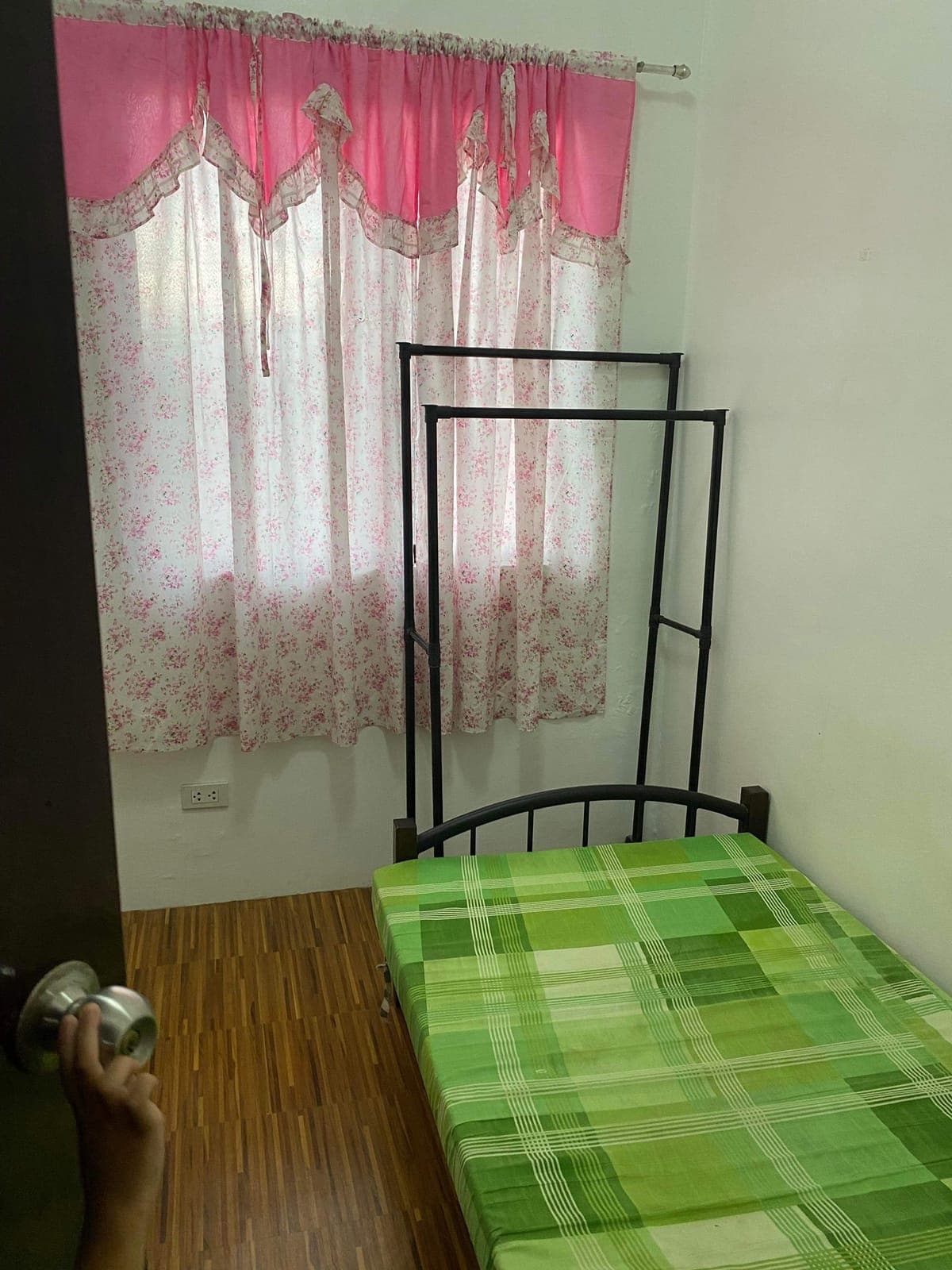 Townhouse for rent: - photo 1