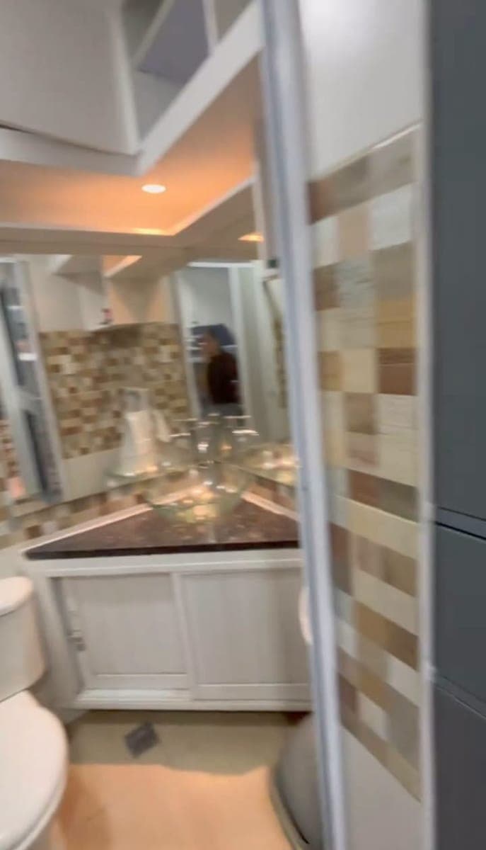 For Long-Term Rent 2 Bedrooms 50 Sqm In Trees Residences Near SM Fairview Pool View - photo 2