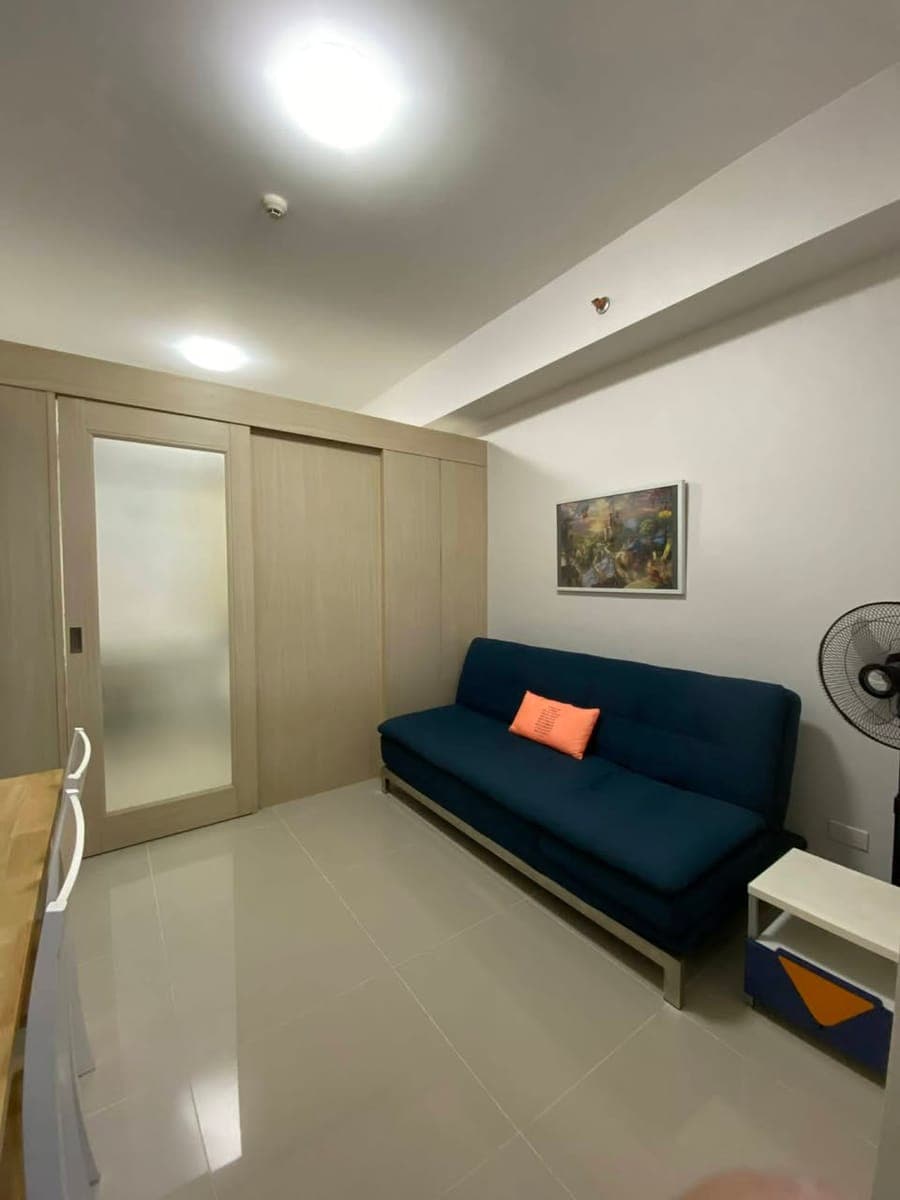 ✅ Available - photo 3