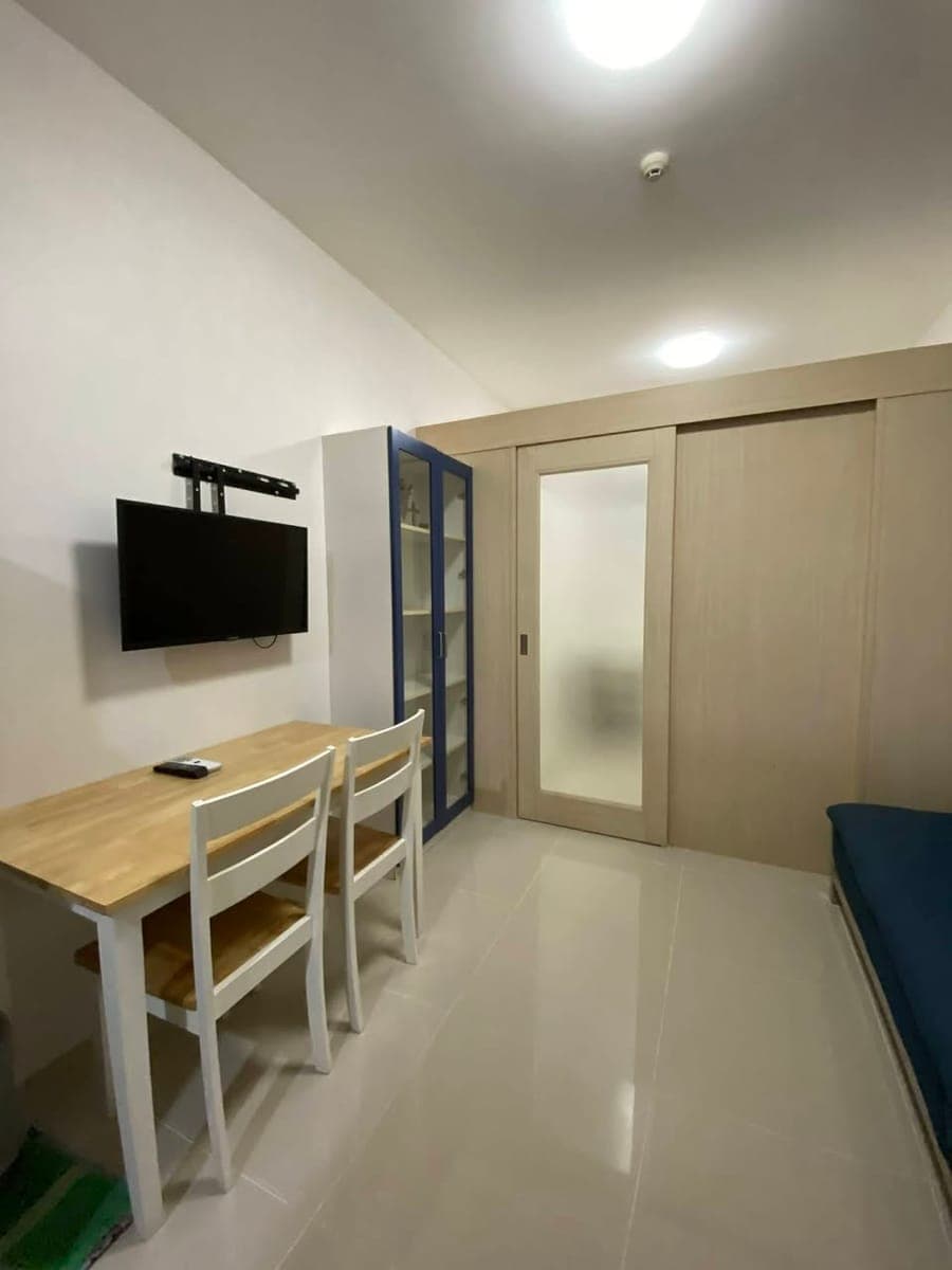 ✅ Available - photo 4