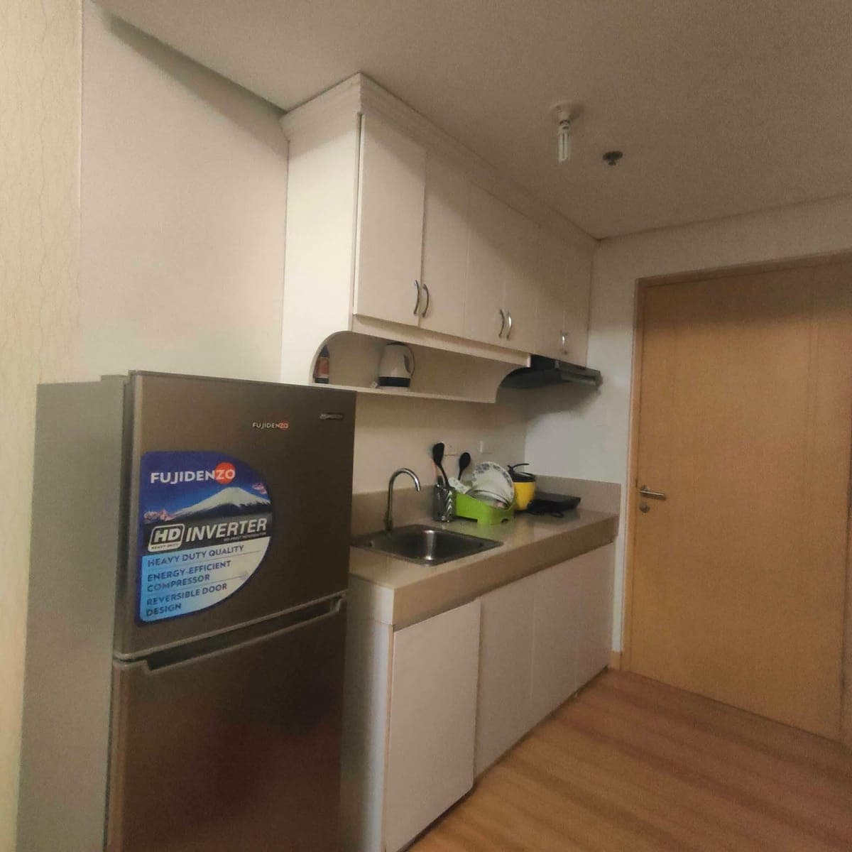 🐸For Long-term rent. Fullya furnished unit studio type condo unit in Trees Residences near SM Fairview - photo 3