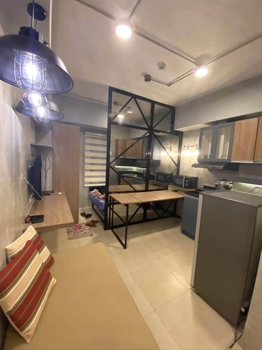 FOR RENT: ₱20,000/month. | Inclusive Association dues - photo 2