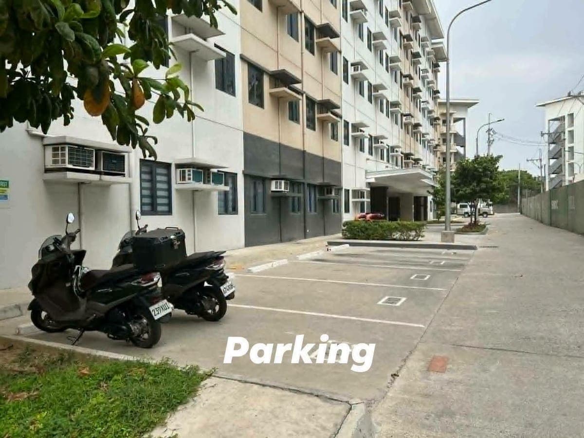Hill Residence‼️          15k UNIT & including  PARKING - photo 1