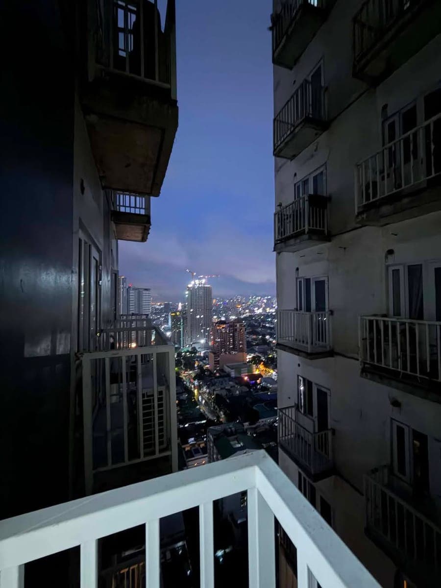 Condo Unit For Rent in Qc - photo 4