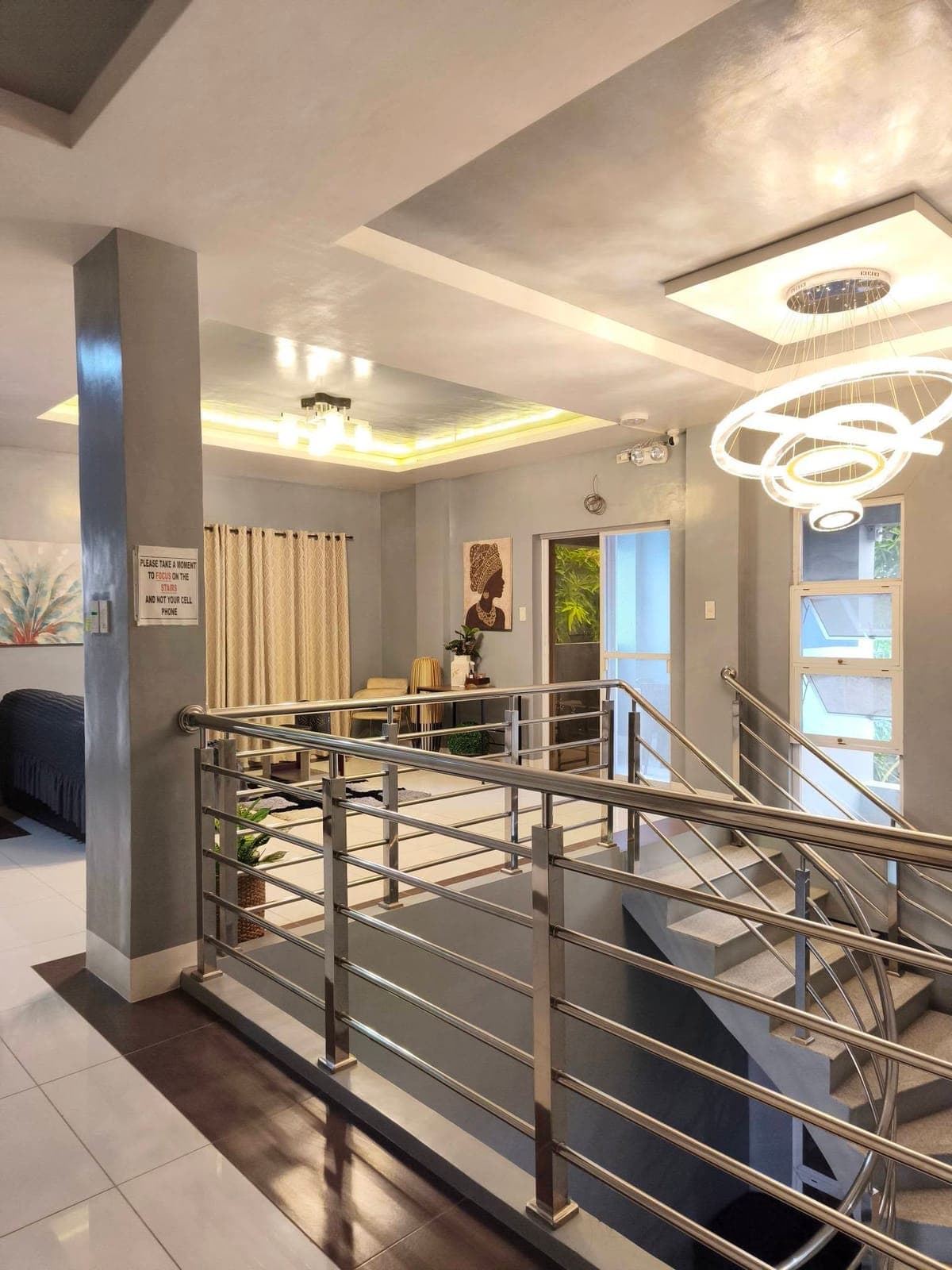 Available Studio Room for Rent! - photo 6