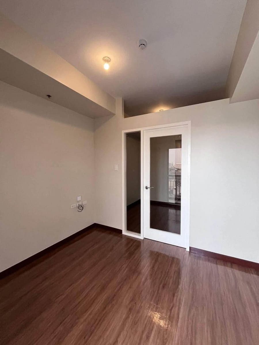 𝐅𝐎𝐑 𝐑𝐄𝐍𝐓: 1 Bedroom Semi-Furnished Unit with Parking at DMCI Cameron, Quezon, City - photo 5