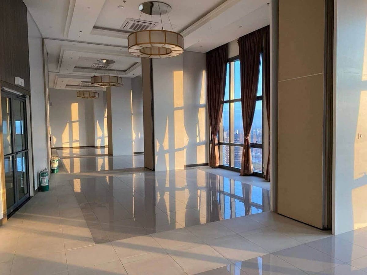 𝐅𝐎𝐑 𝐑𝐄𝐍𝐓: 1BR Fully Furnished Corner Unit in One Eastwood Avenue Tower, Eastwood City, Quezon City - photo 4