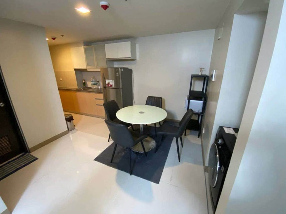𝐅𝐎𝐑 𝐑𝐄𝐍𝐓: 1BR Fully Furnished Corner Unit in One Eastwood Avenue Tower, Eastwood City, Quezon City - photo 5