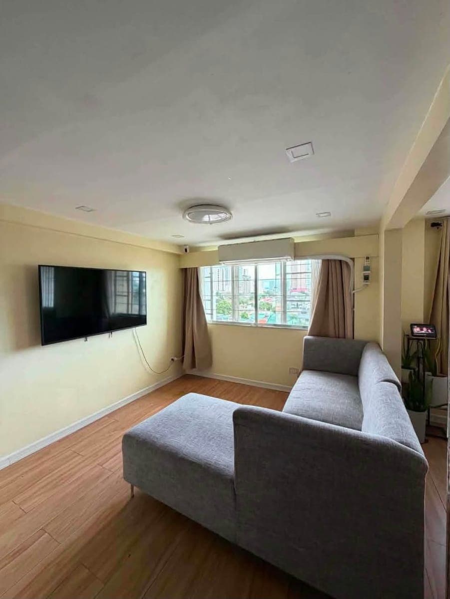 UNIT AND PARKING FOR LEASE✨ - photo 3
