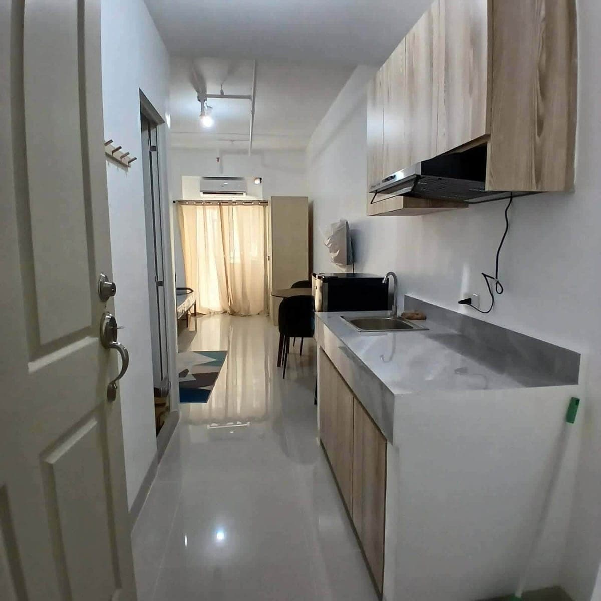 For Lease! Victoria de Morato, Quezon City - photo 2