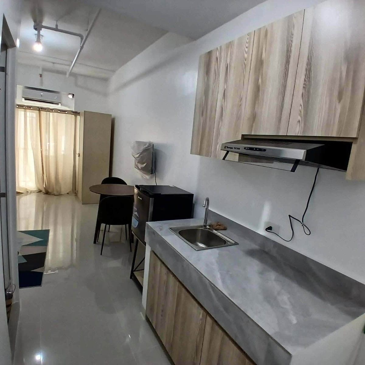 For Lease! Victoria de Morato, Quezon City - photo 4