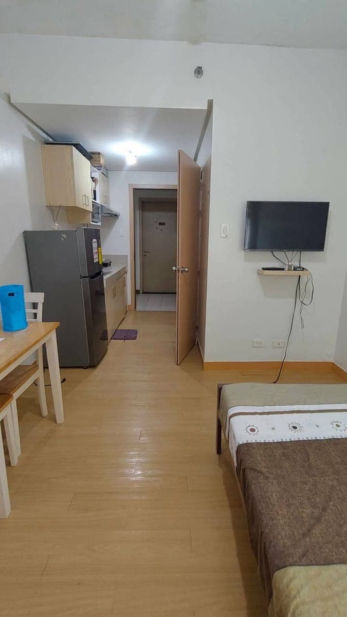 Studio type condo for rent  13k monthly rate pag longterm (6 months to 1 yr rent) - photo 2