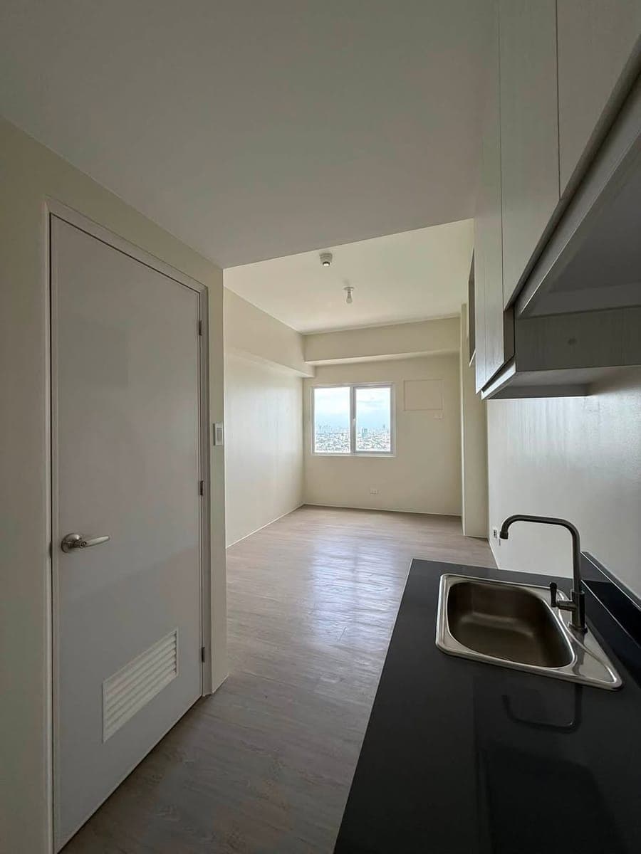 🏡 FOR RENT | 2 Bare Studio Units and Parking at Hawthorne Heights, Katipunan - photo 1