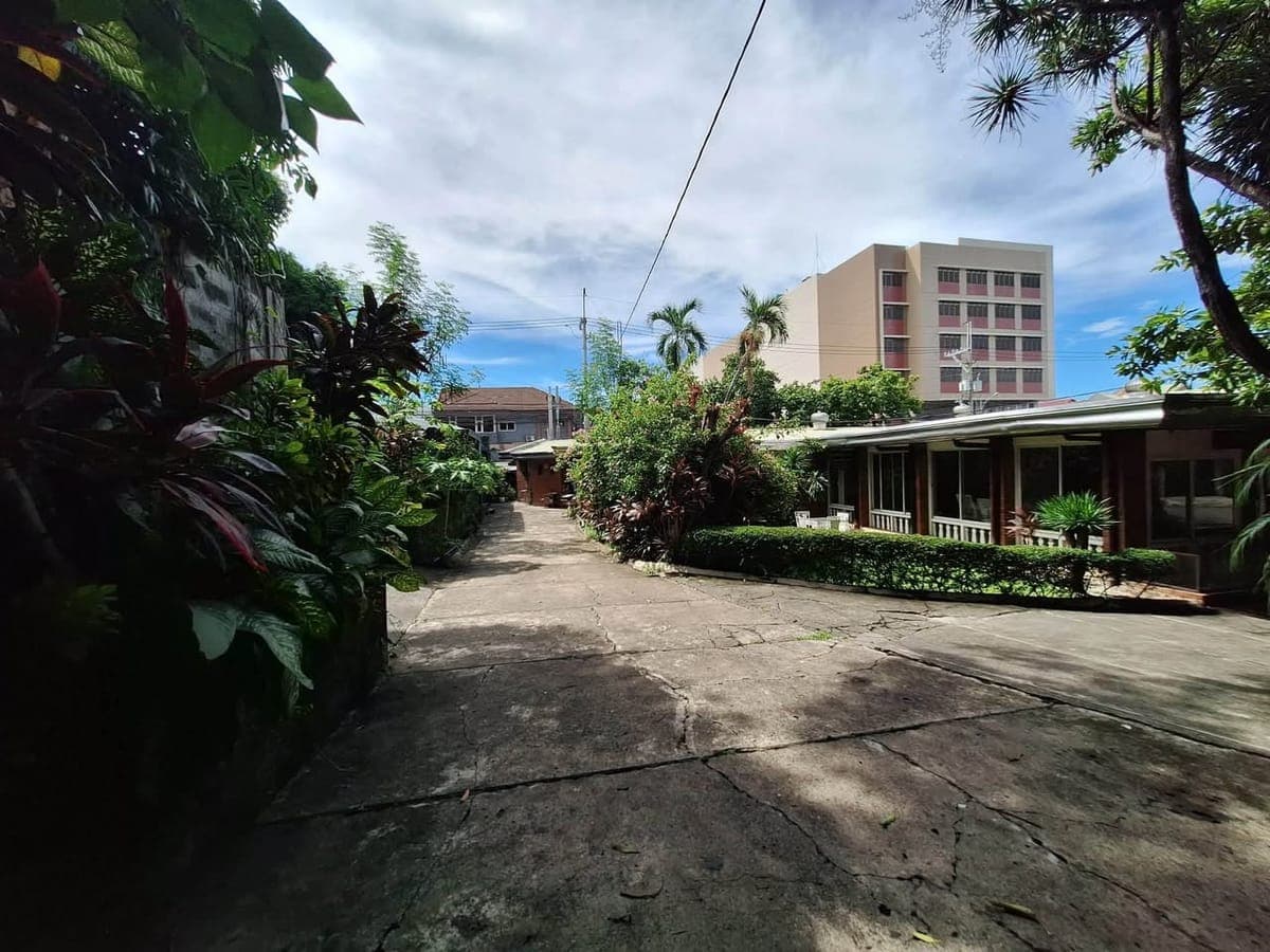 4,500 SQM QC Prime Lot — DIRECT TO OWNER - photo 3