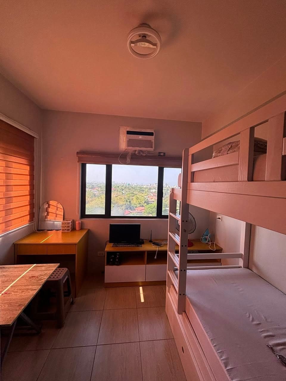 Studio Unit for Lease | Studio City, Tower 2 Filinvest Alabang, Muntinlupa City - photo 1