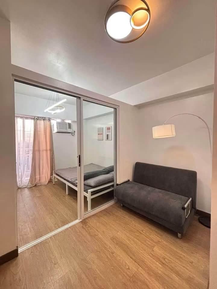 RUSH FOR RENT One Bedroom with balcony - photo 1