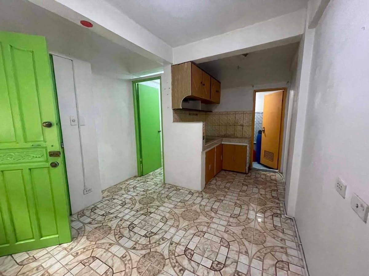House for rent w/ small bedroom. - photo 4