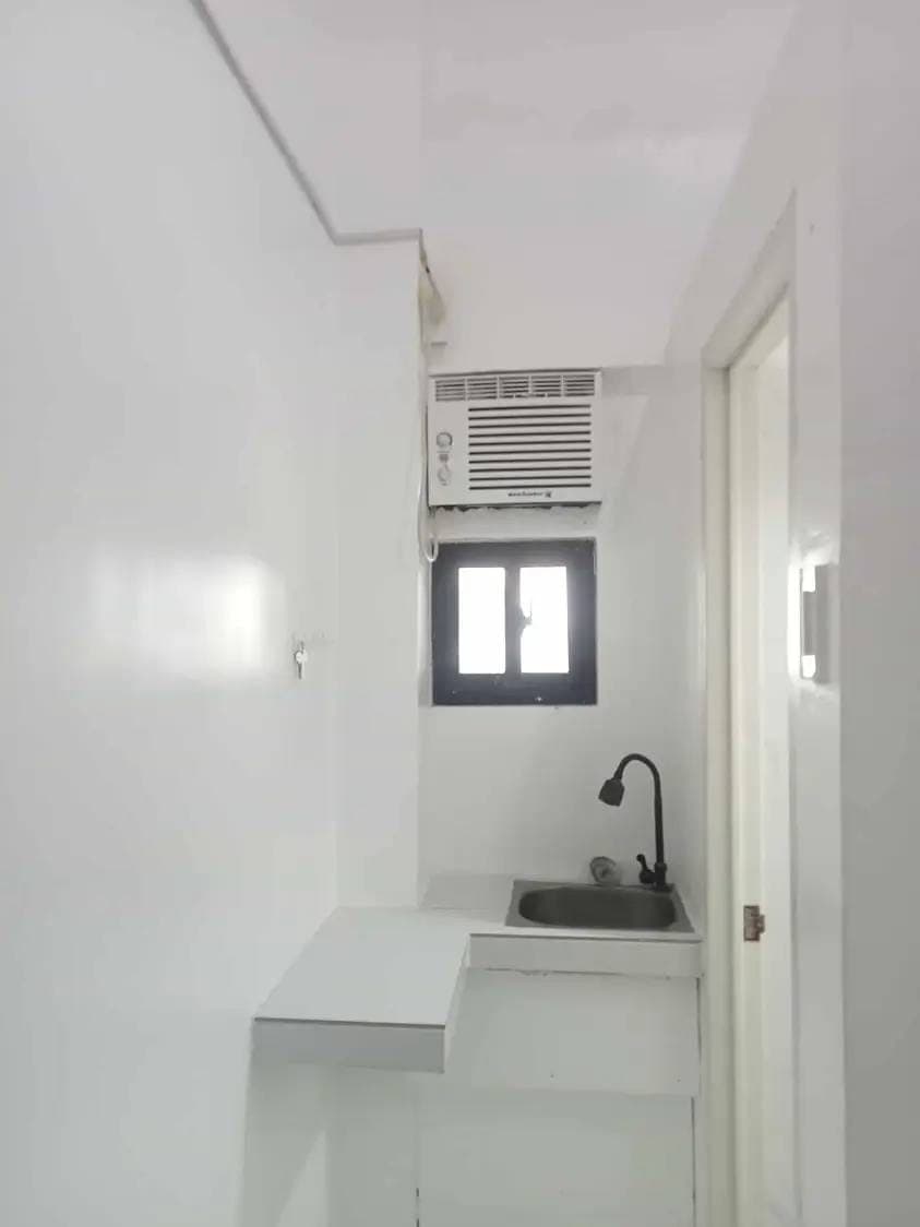 🏠  BRAND NEW STUDIO ROOMS with AIRCON for RENT!  Own Kitchen & Toilet & Bath. IKAW ang unang Titira! - photo 4