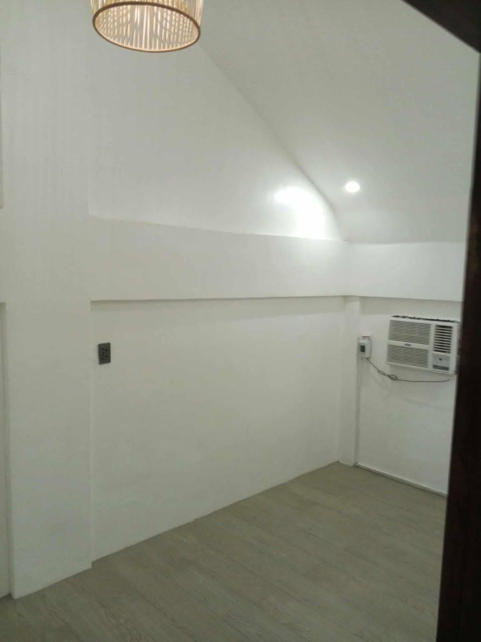 House for Rent Along Molino Blvd Bacoor - photo 3