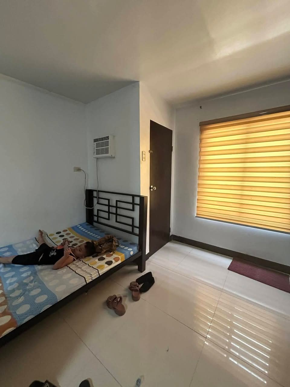 FOR RENT: Studio Unit Urban Deca Homes Campville - photo 4