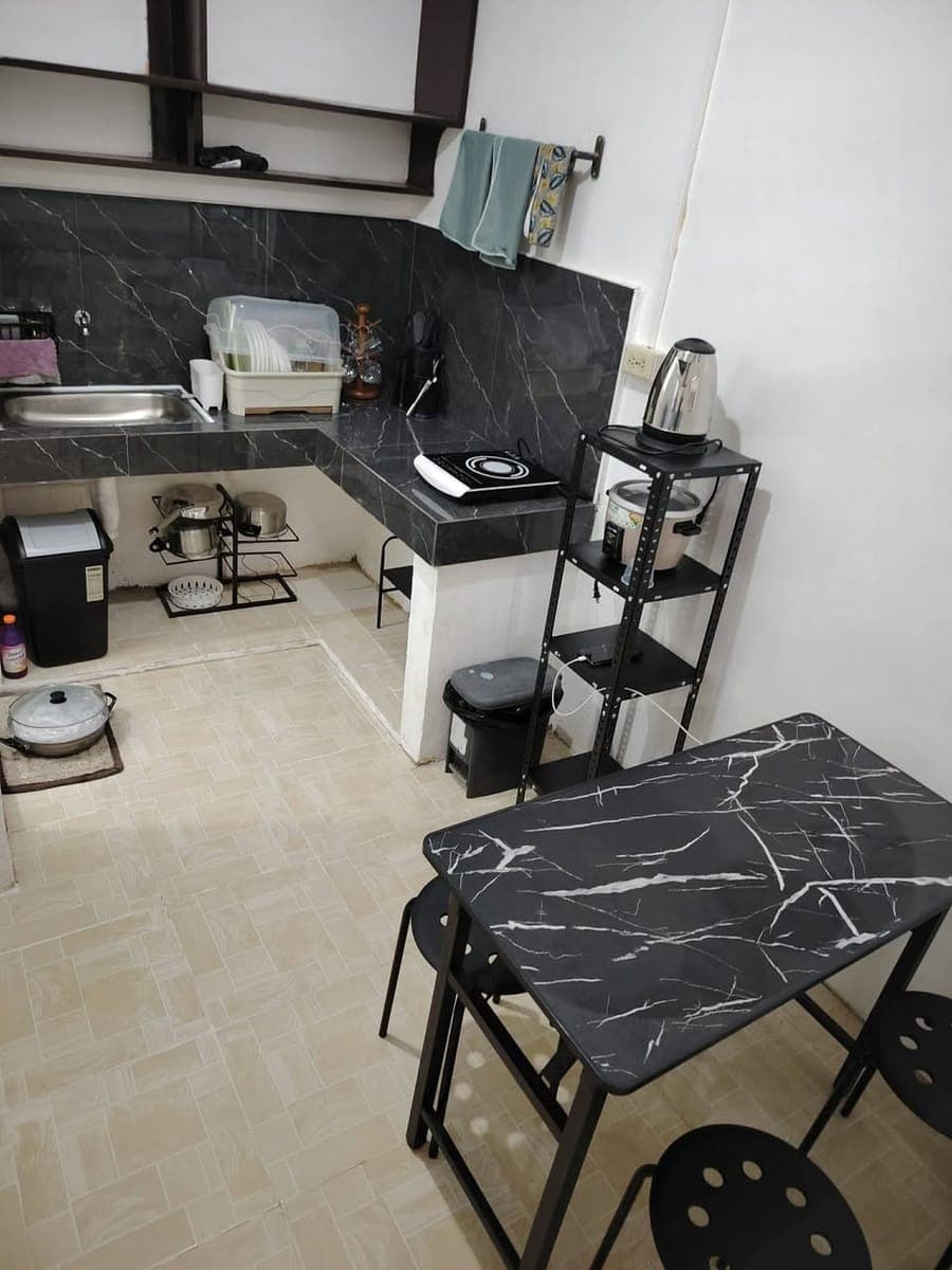 "APARTMENT BEDSPACE NEAR IN SSS ,EAST AVE ,V LUNA HOSPITAL" - photo 2