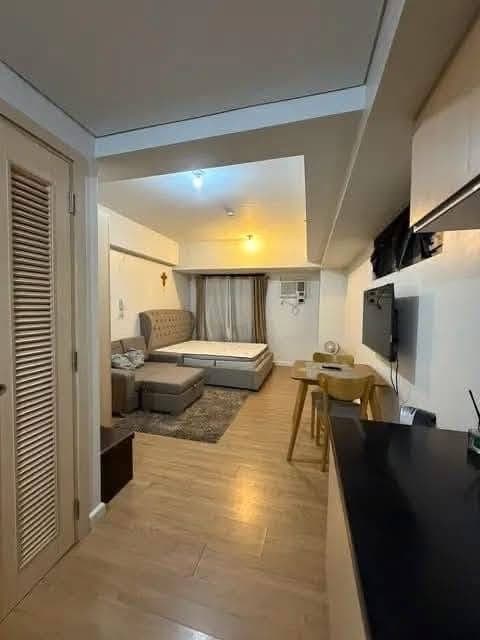 FOR LEASE - photo 1